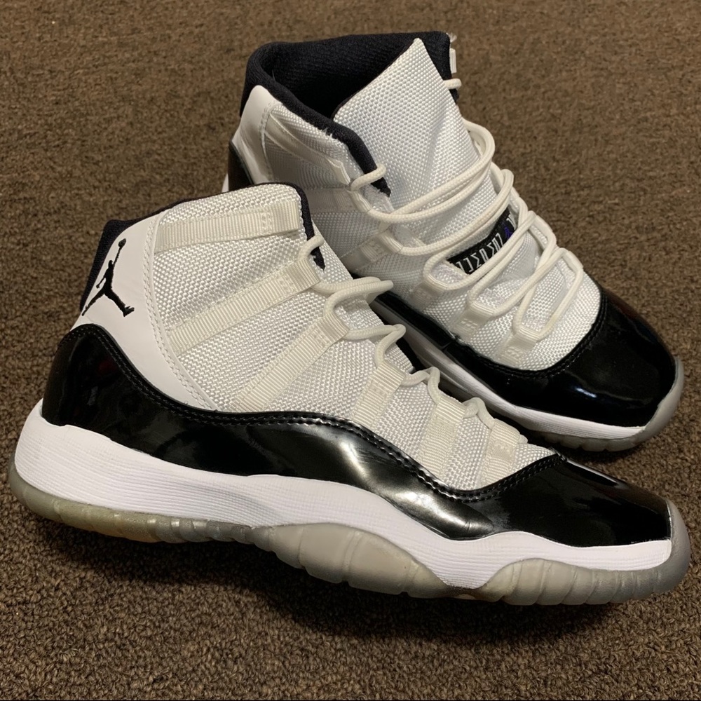 Air Jordan 11 Concord